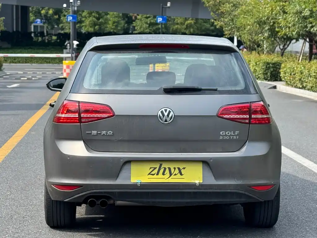 Volkswagen Golf — миниатюра 6