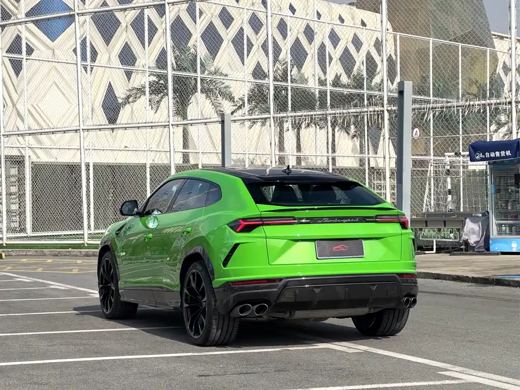 Lamborghini Urus — миниатюра 6