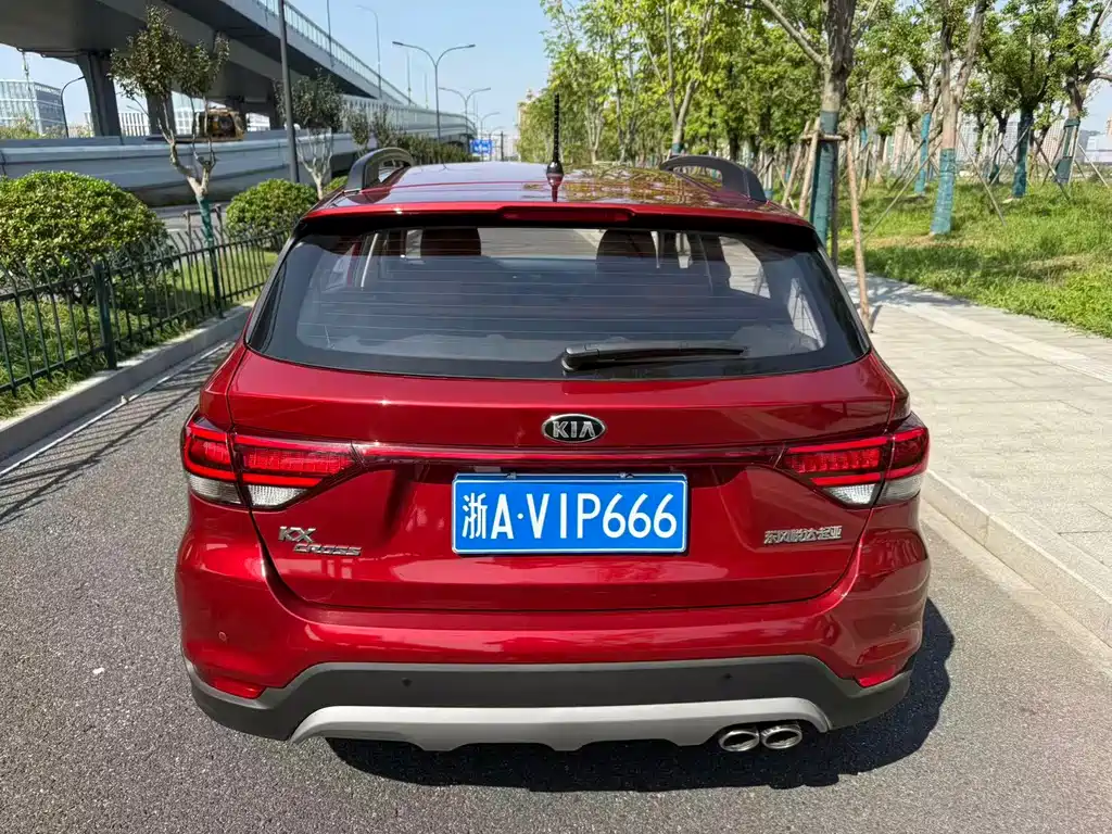 Kia KX Cross — миниатюра 5