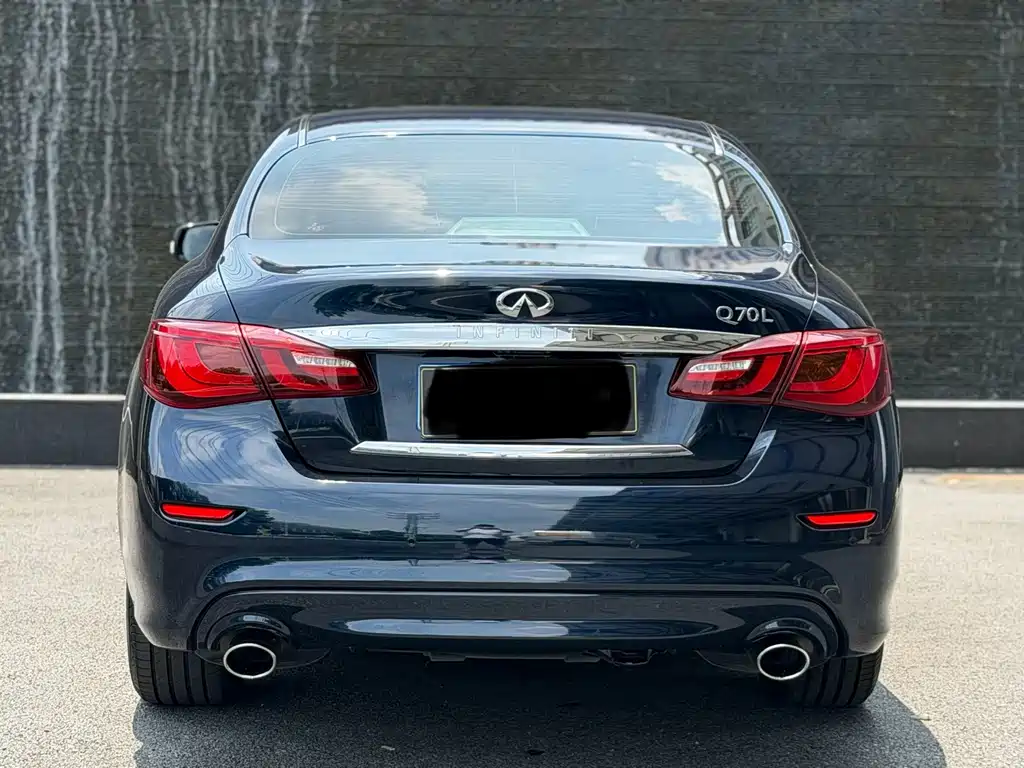 Infiniti Q70 — миниатюра 10