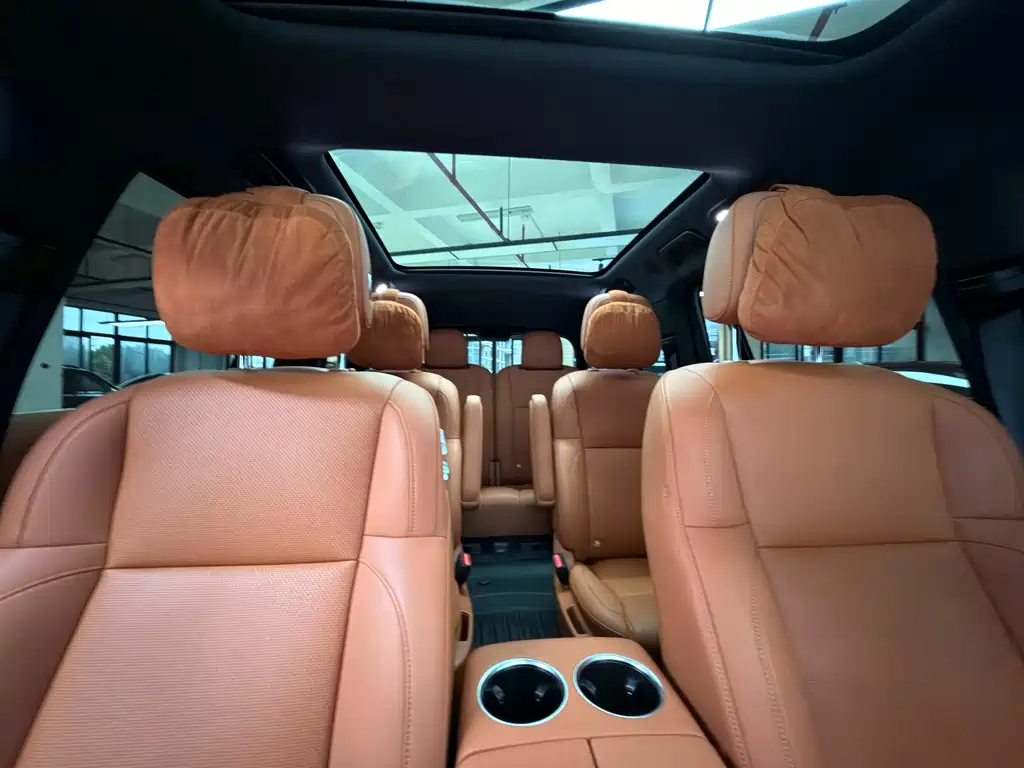 Li Auto Li L8 — миниатюра 10