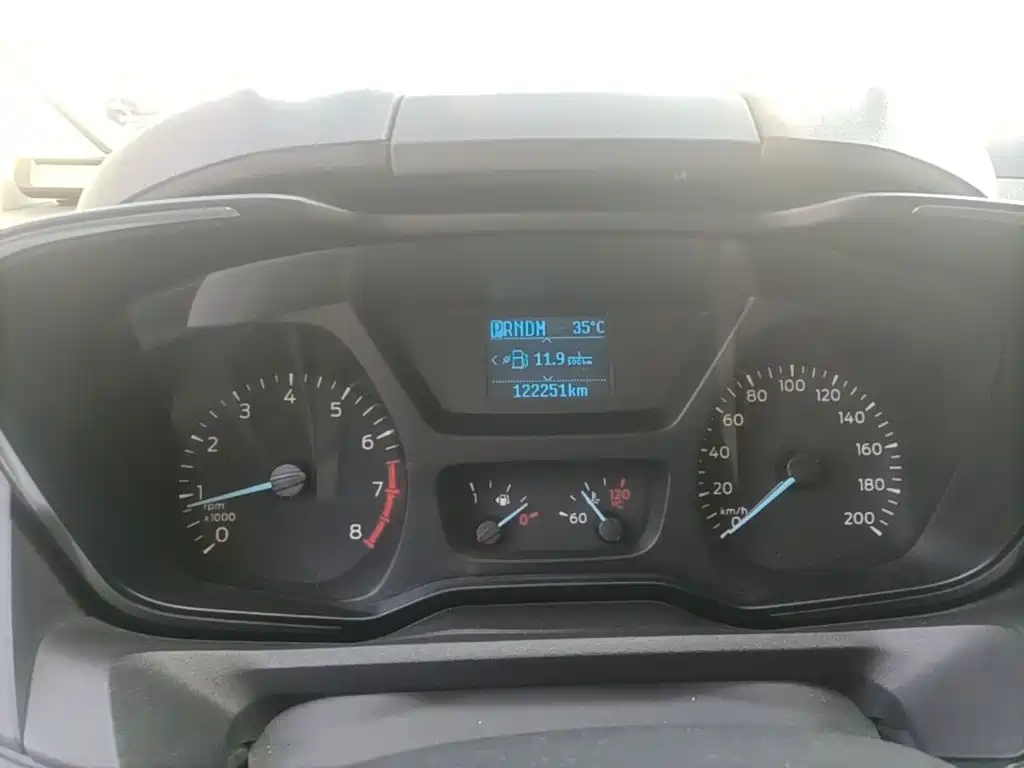 Ford Tourneo — миниатюра 12