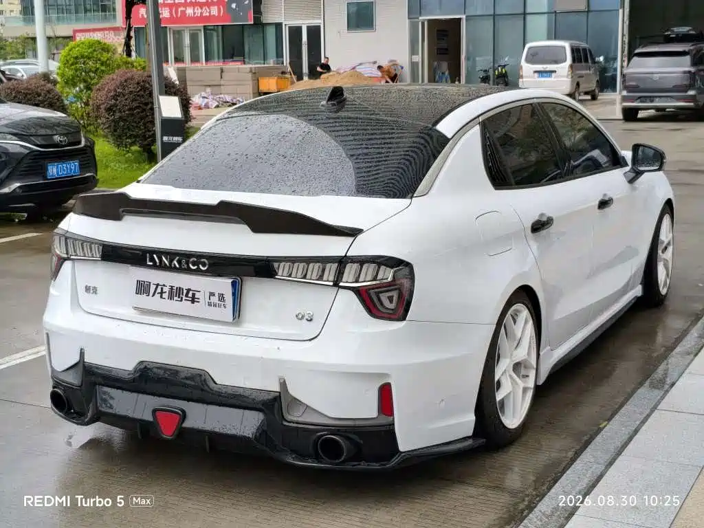 Lynk & Co 03 — миниатюра 9