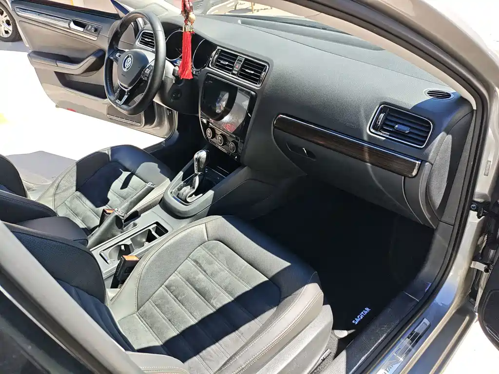 Volkswagen Sagitar — миниатюра 13