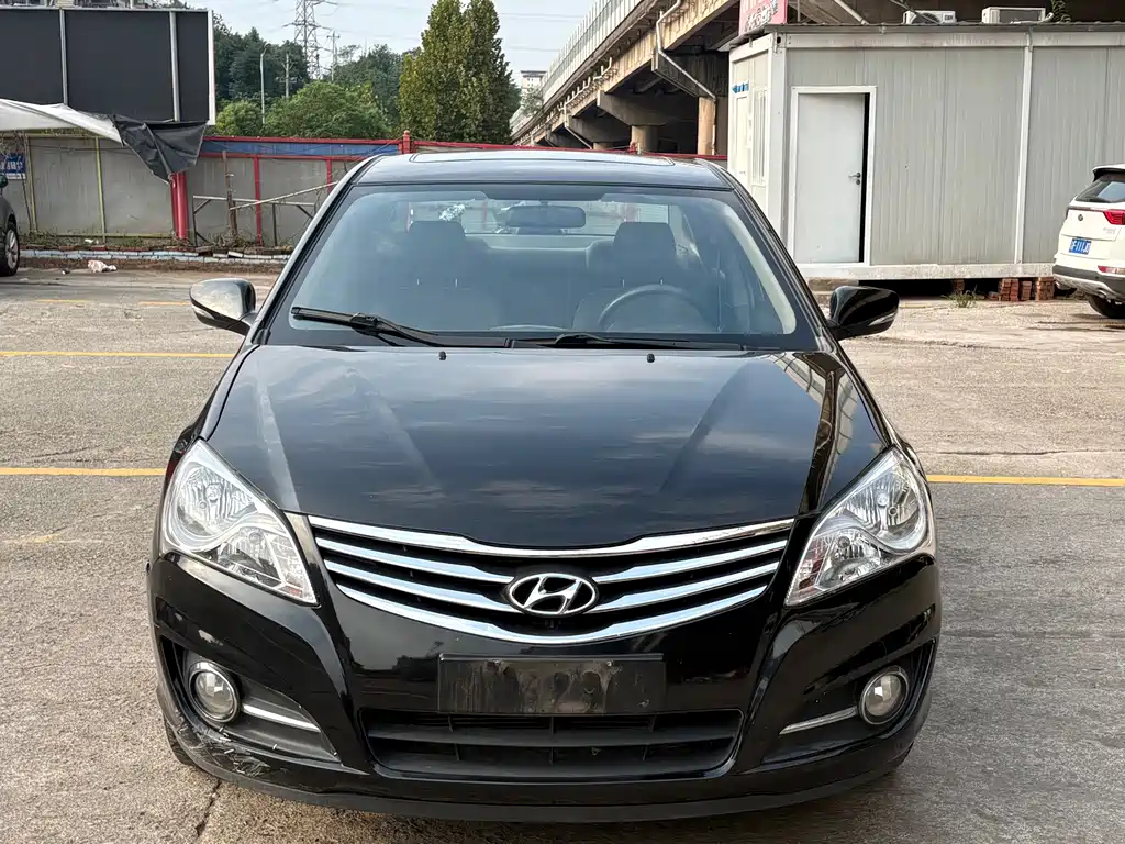 Hyundai Elantra — миниатюра 2