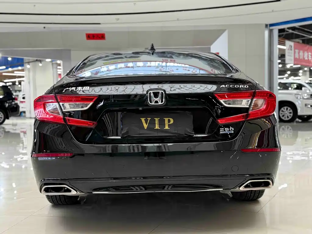 Honda Accord — миниатюра 8