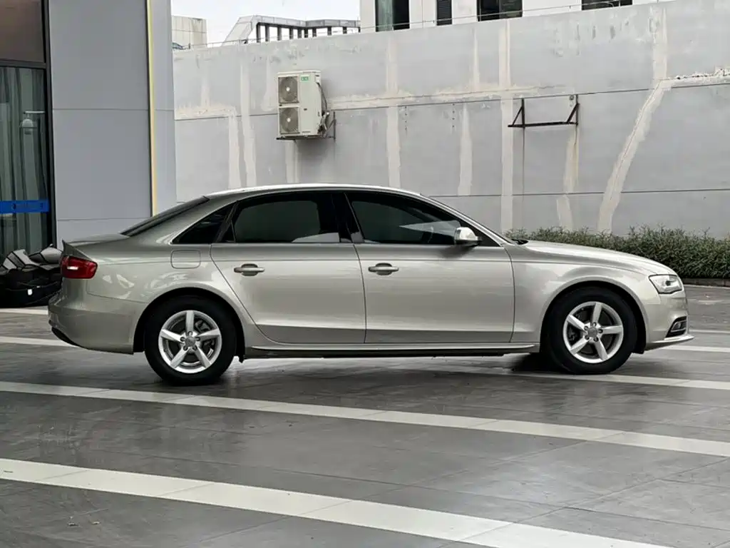 Audi A4L — миниатюра 8