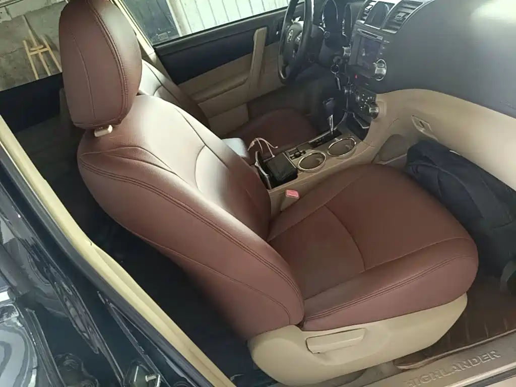 Toyota Highlander — миниатюра 25