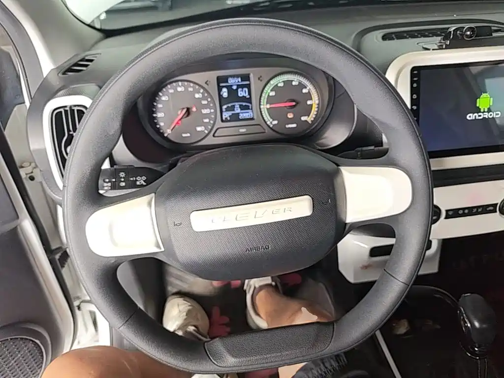 Roewe Clever — миниатюра 11