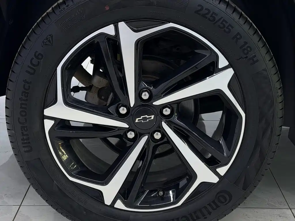 Chevrolet Tracker — миниатюра 21