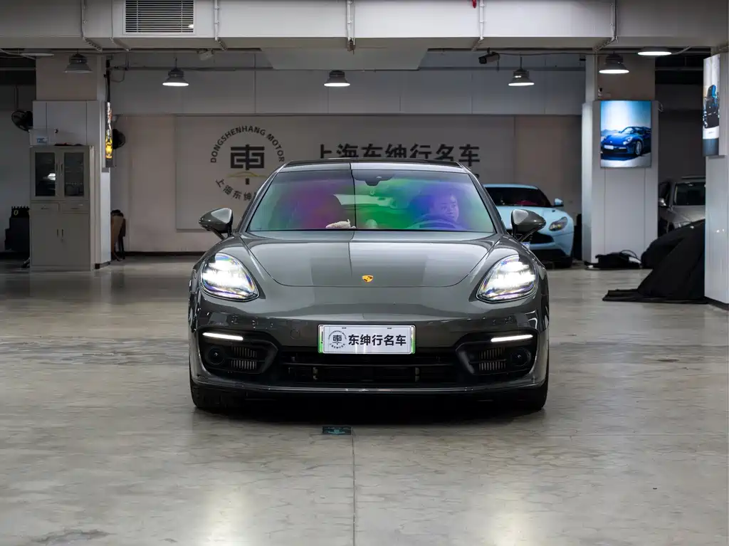 Porsche Panamera Hybrid — миниатюра 2