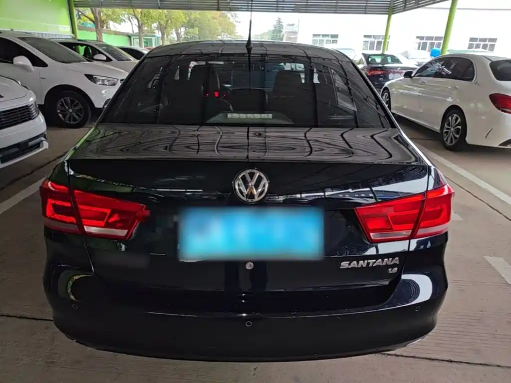 Volkswagen Santana — миниатюра 6