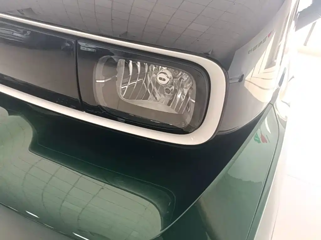 Baojun KiWi EV — миниатюра 24