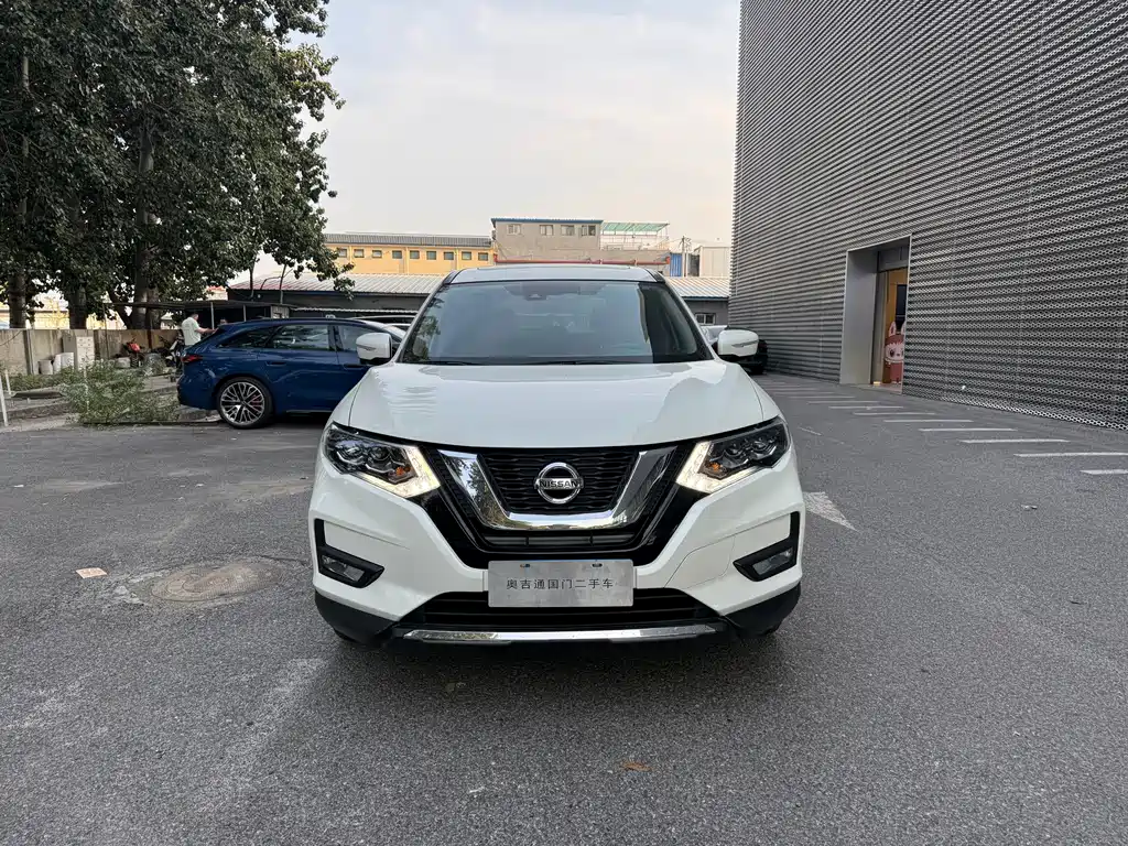 Nissan X-Trail — миниатюра 2