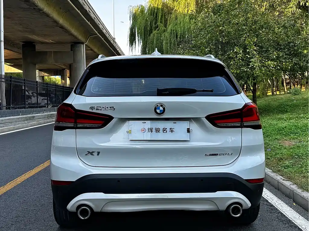 BMW X1 — миниатюра 10