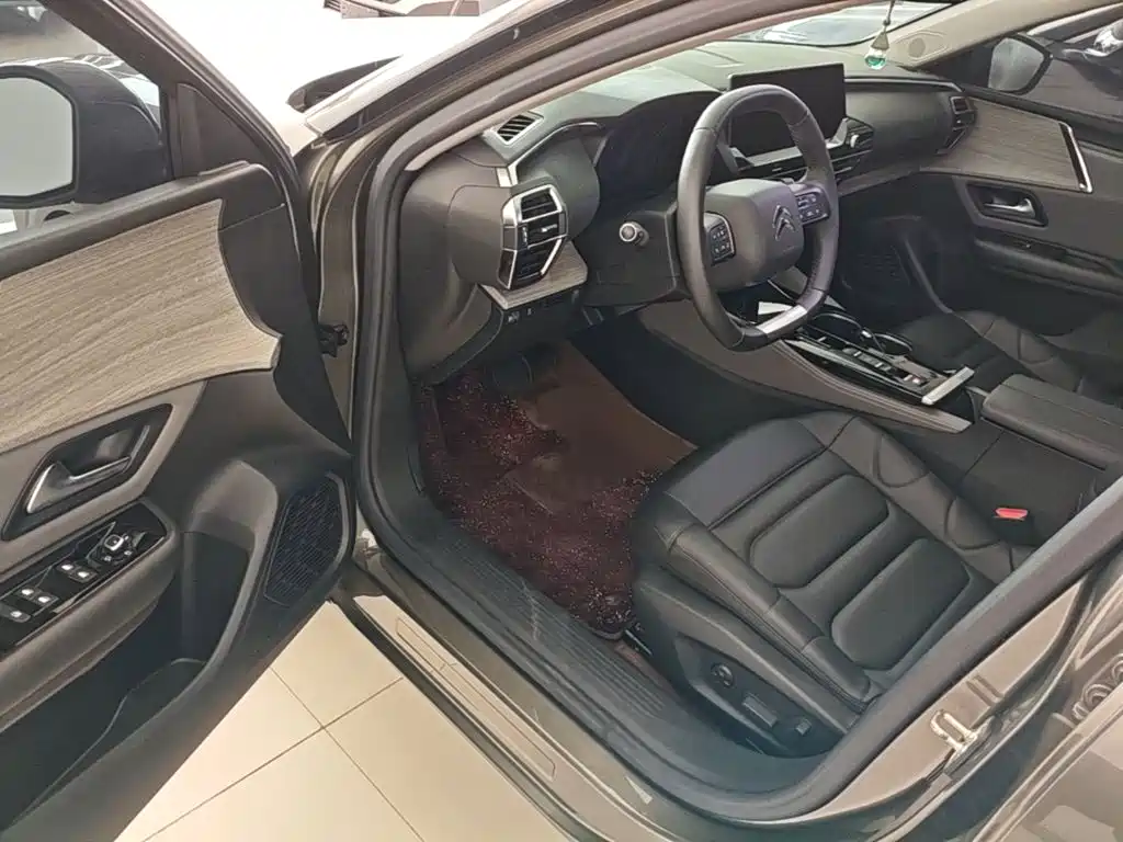 Citroen C5 X — миниатюра 16