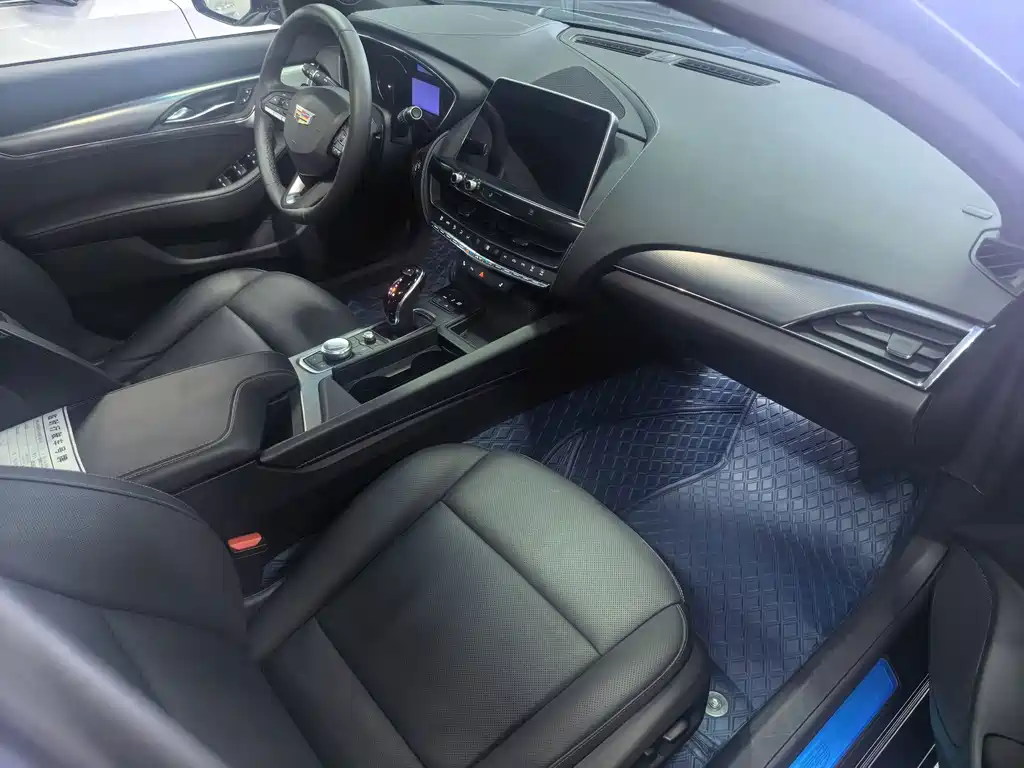 Cadillac CT5 — миниатюра 7
