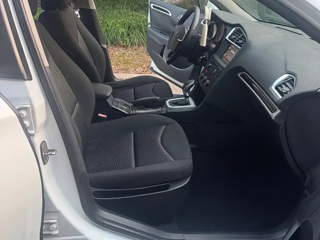 Citroen C4L — миниатюра 14