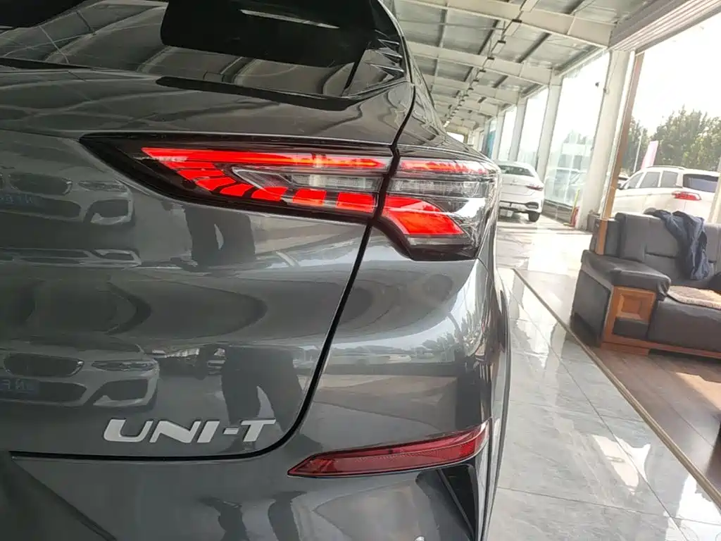 Changan UNI-T — миниатюра 8