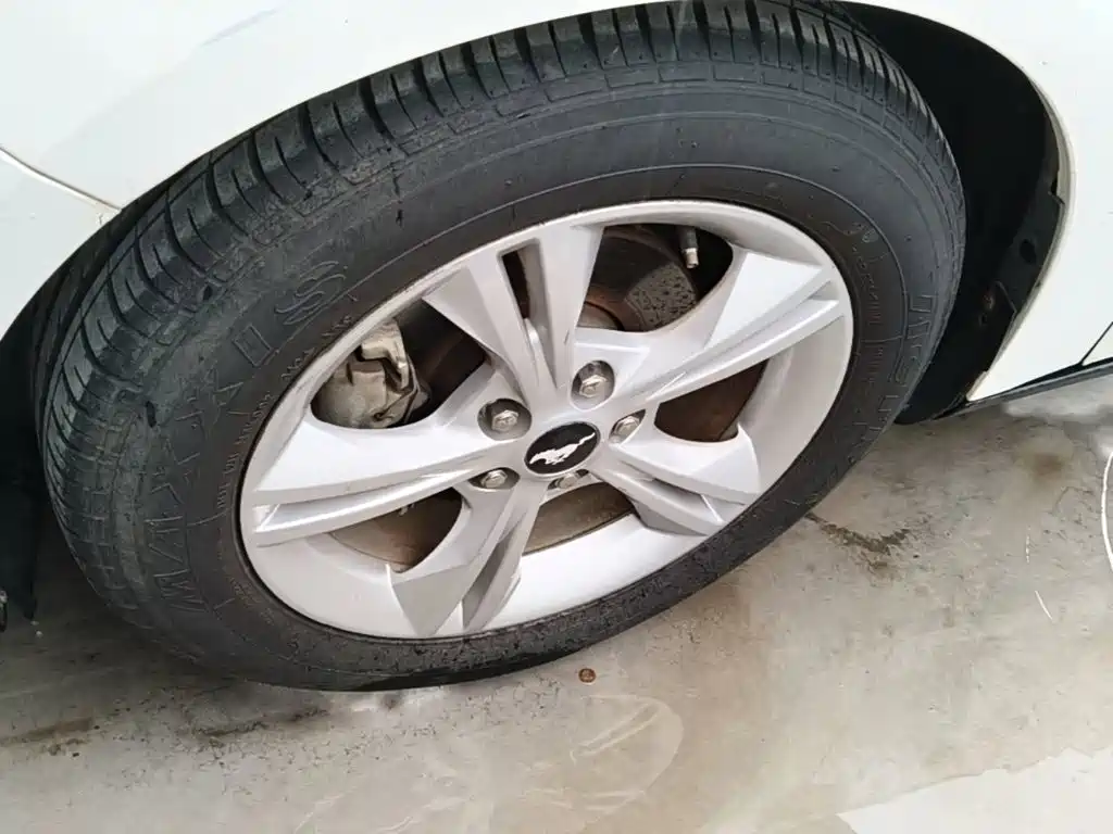 Ford Focus — миниатюра 23