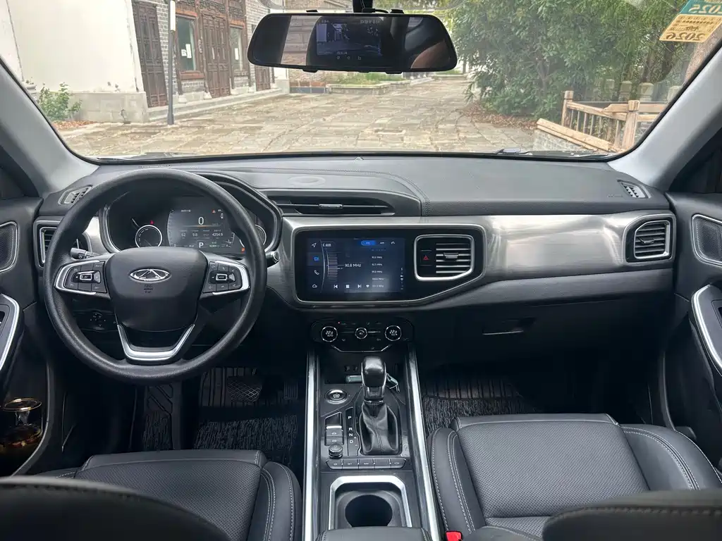 Chery Tiggo 8 — миниатюра 10
