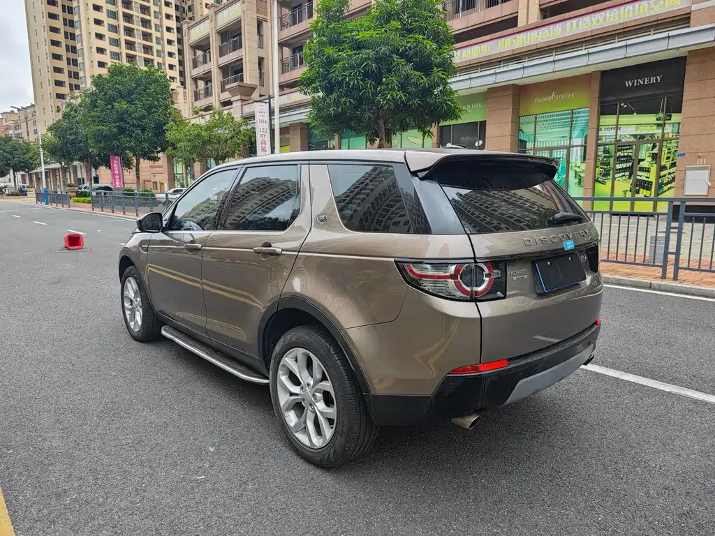 Land Rover Discovery Sport — миниатюра 6