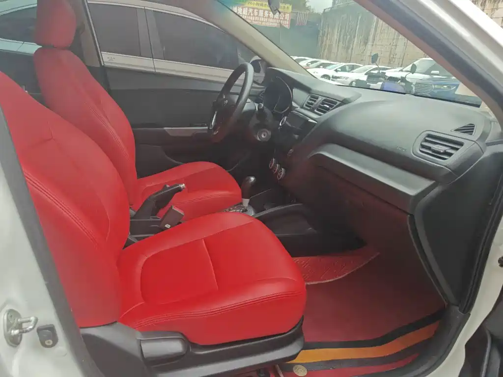 Kia K2 — миниатюра 5