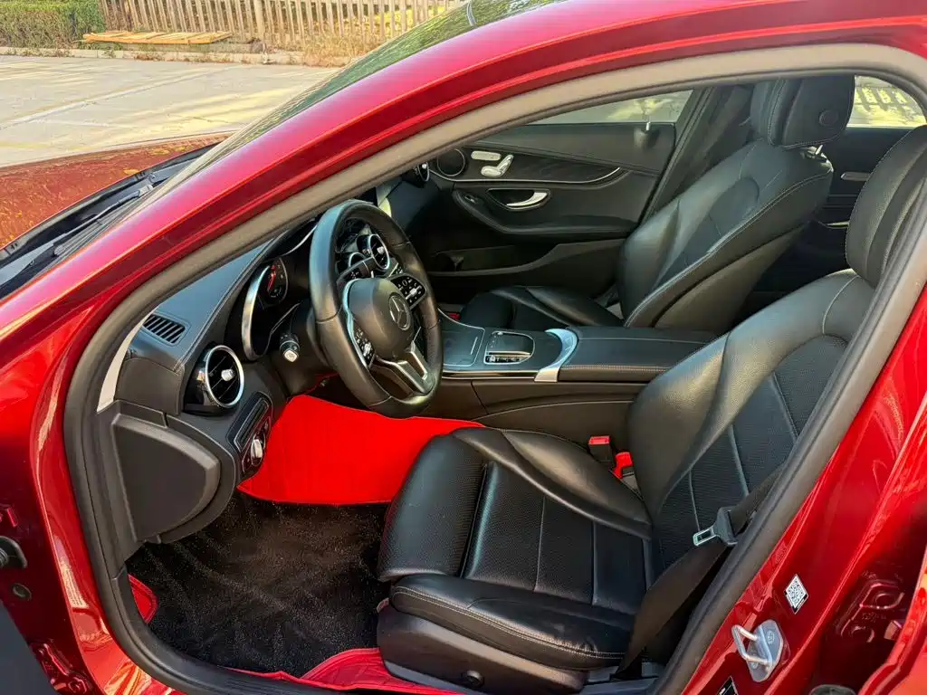 Mercedes-Benz C-Class — миниатюра 7