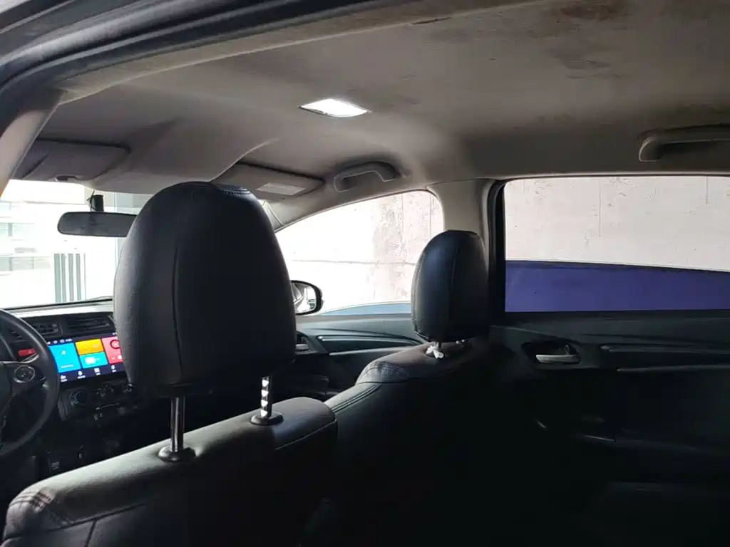 Honda Fit — миниатюра 23