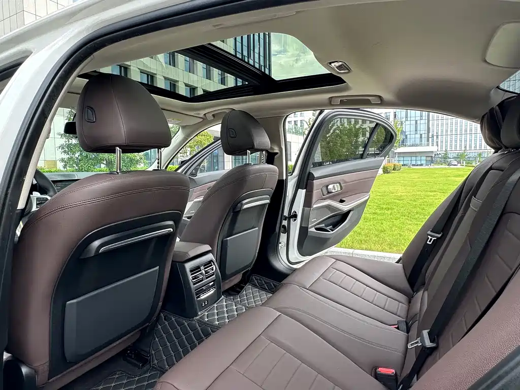 BMW 3 Series — миниатюра 11