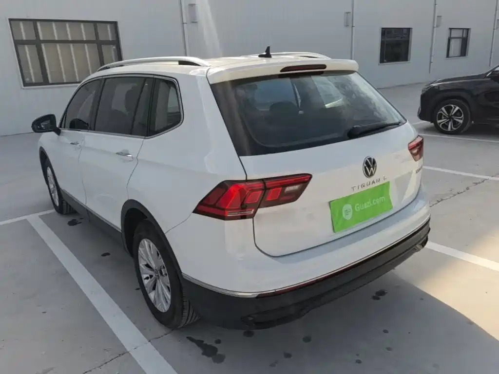 Volkswagen Tiguan L — миниатюра 5
