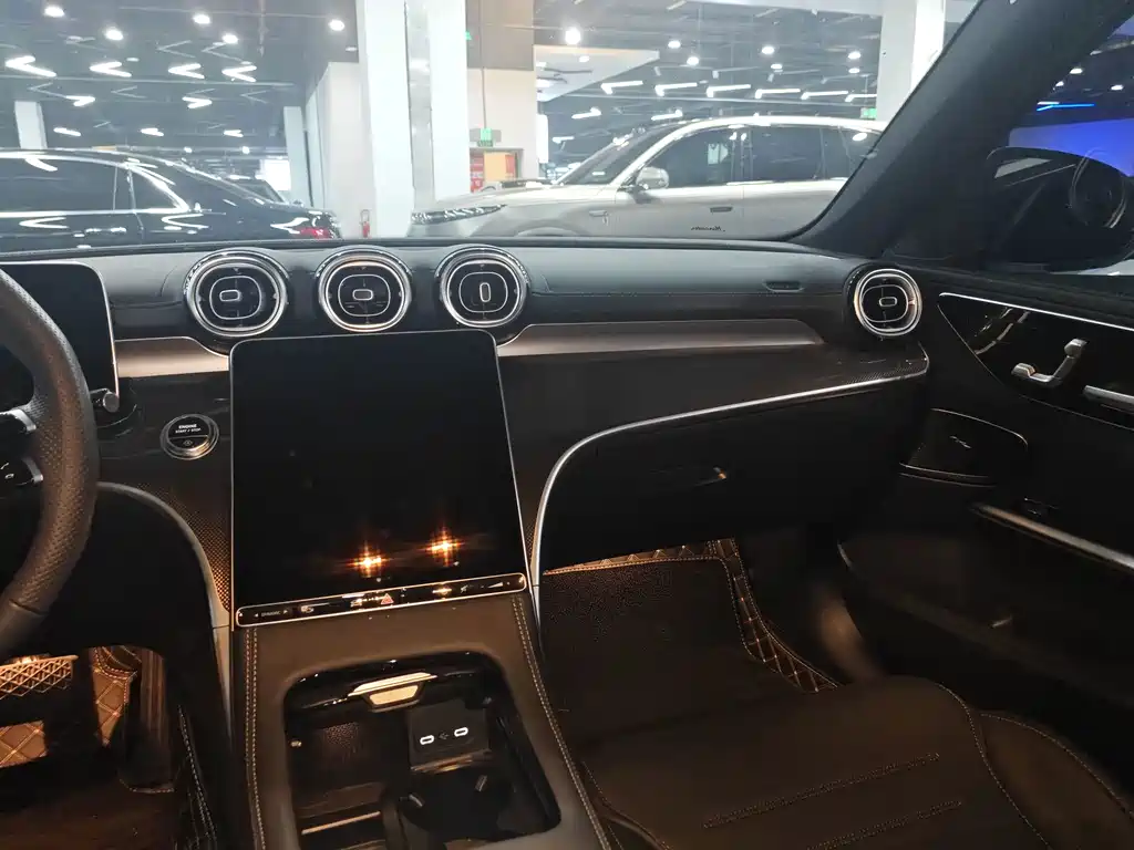 Mercedes-Benz C-Class — миниатюра 15