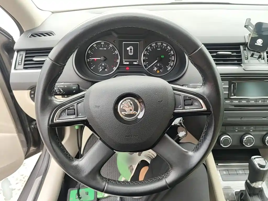 Skoda Octavia — миниатюра 11