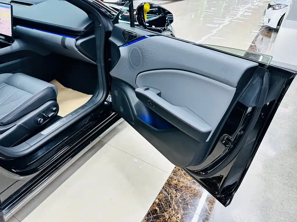 Zeekr 007GT — миниатюра 28