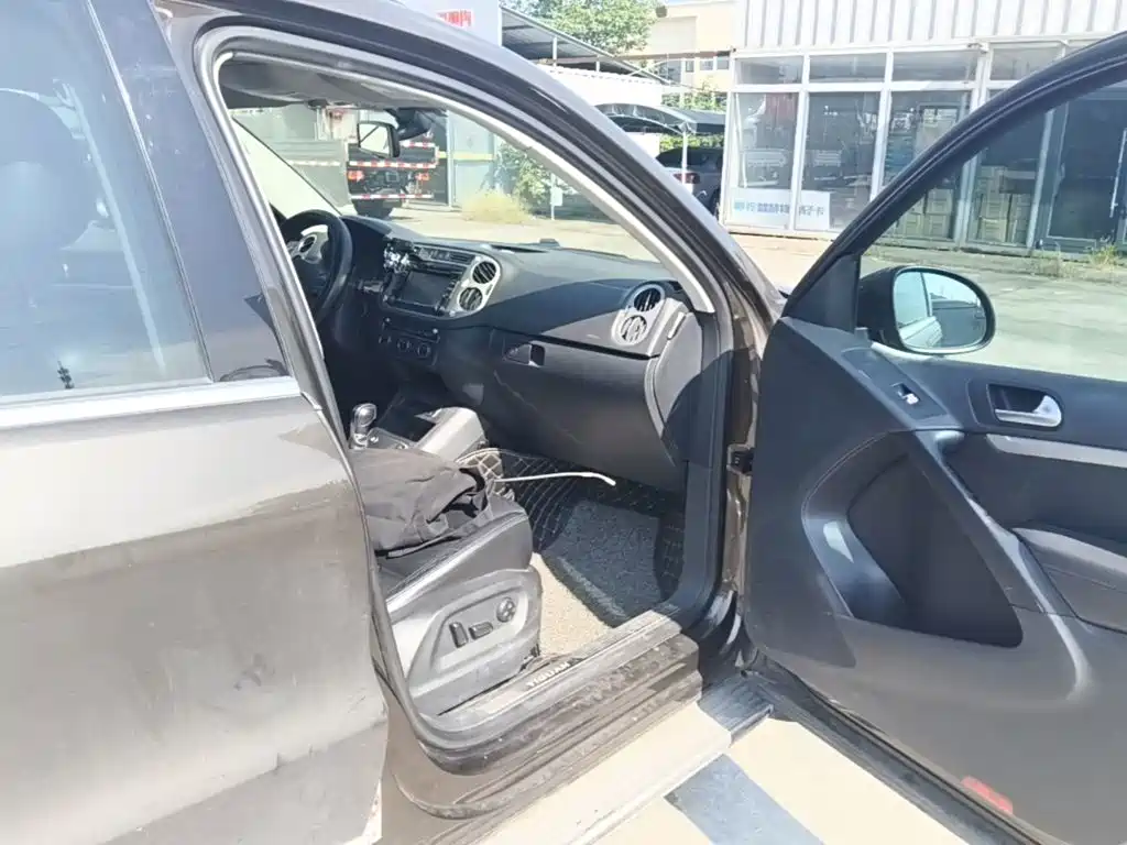 Volkswagen Tiguan — миниатюра 9