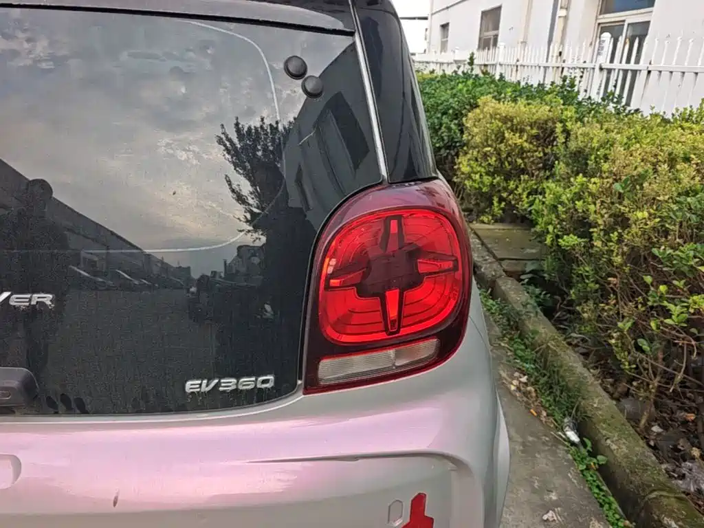 Roewe Clever — миниатюра 8