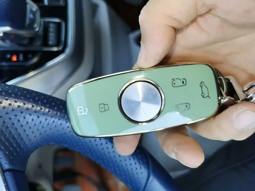 Roewe iMAX8 — миниатюра 9