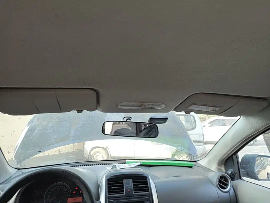 Nissan Sunny — миниатюра 18