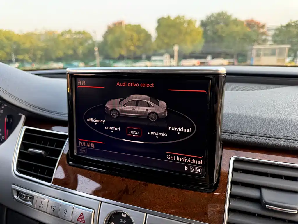 Audi A8 — миниатюра 16