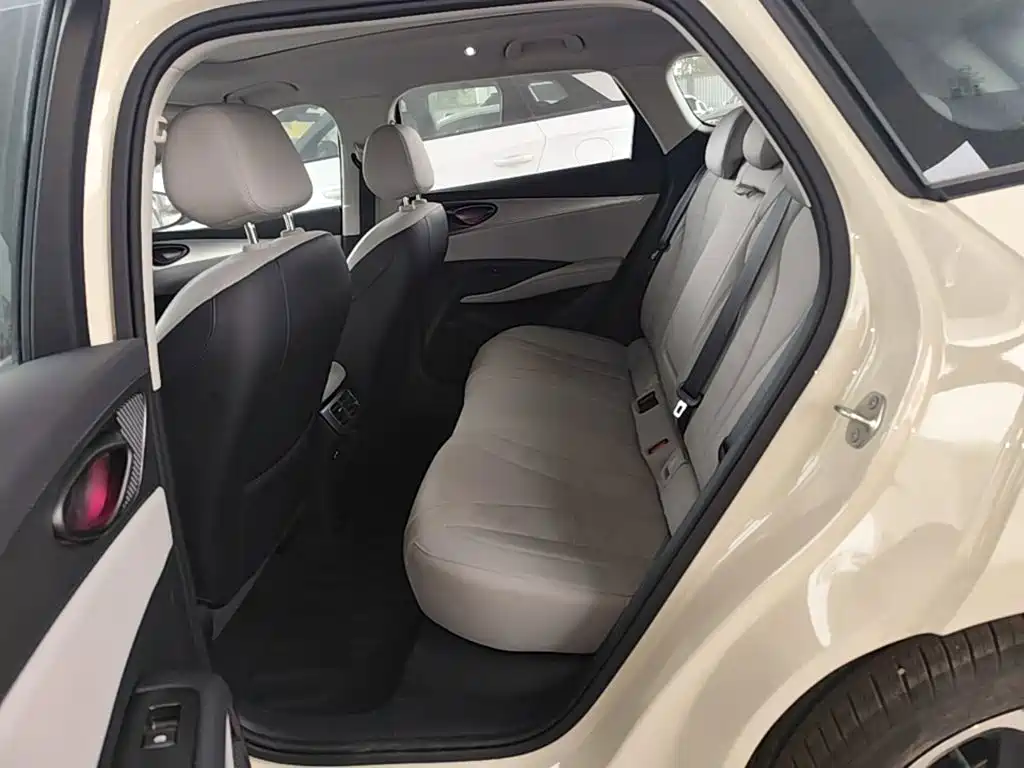 BYD Seal 06 DM-i Touring — миниатюра 17