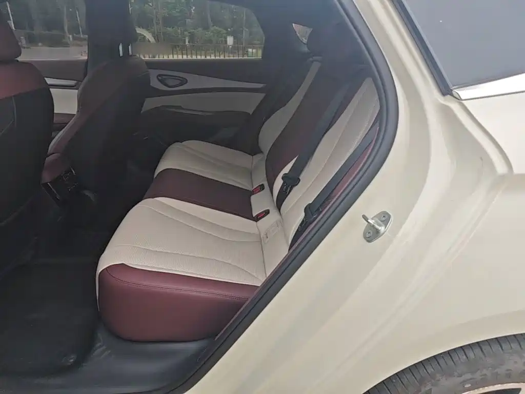 BYD Seal 07 DM-i — миниатюра 17