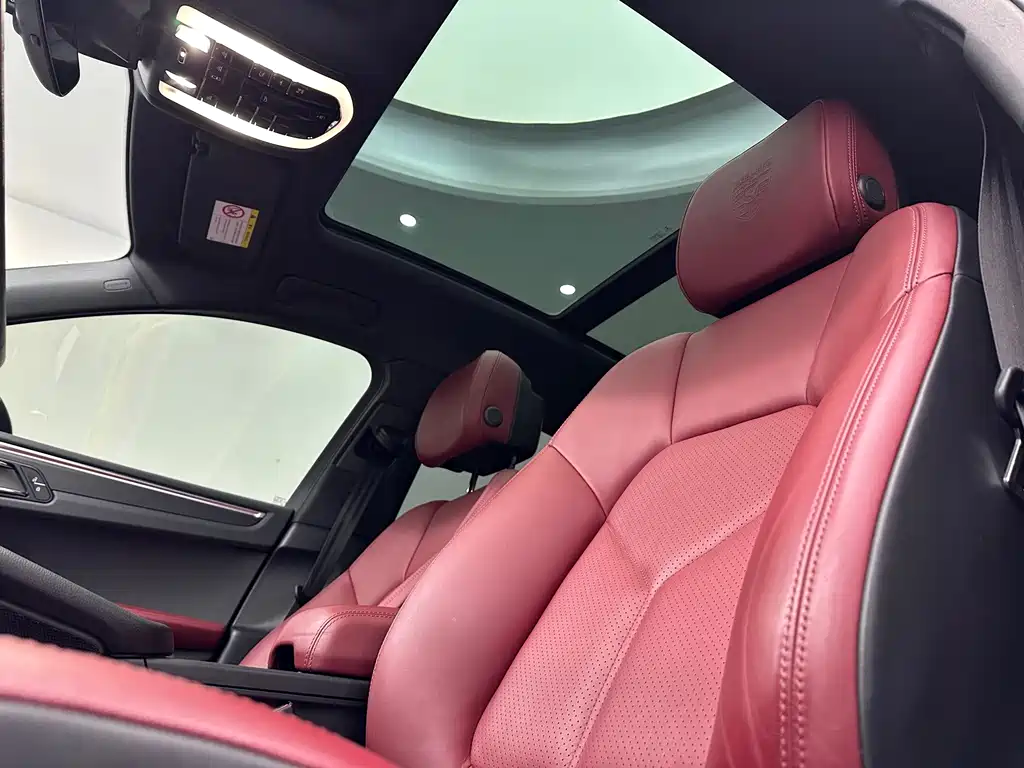 Porsche Macan — миниатюра 14