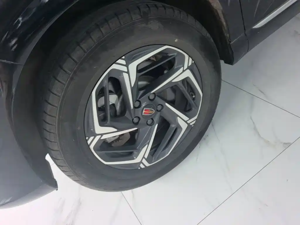 Hongqi Hongqi HS3 — миниатюра 23