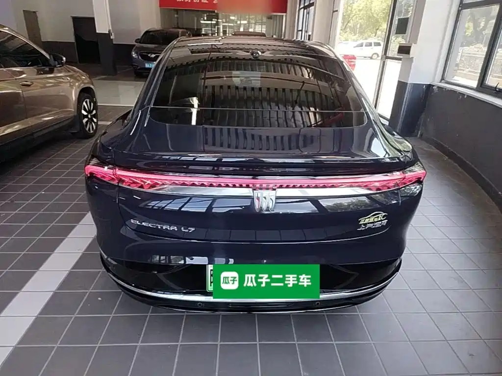 Buick L7