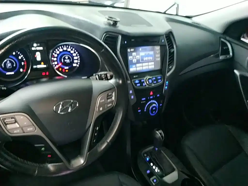 Hyundai Santa Fe — миниатюра 10