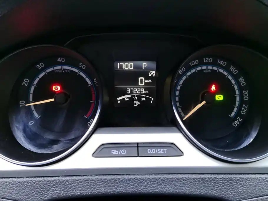 Skoda Rapid — миниатюра 14
