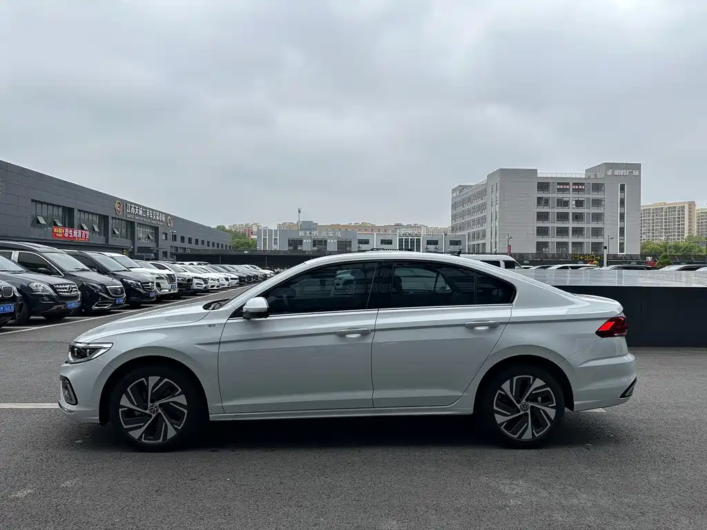Volkswagen Bora — миниатюра 4