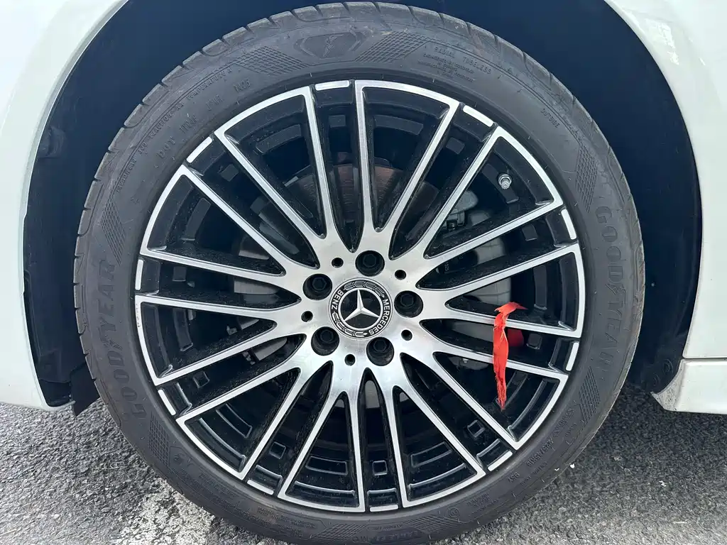 Mercedes-Benz C-Class — миниатюра 16