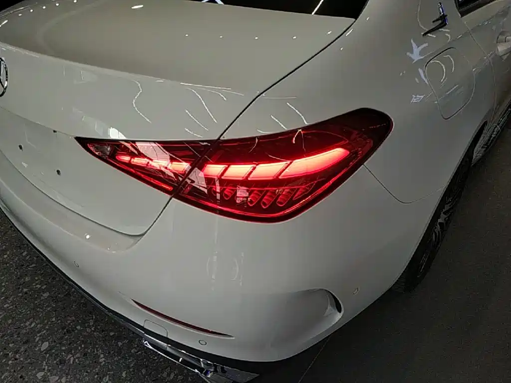Mercedes-Benz C-Class — миниатюра 8