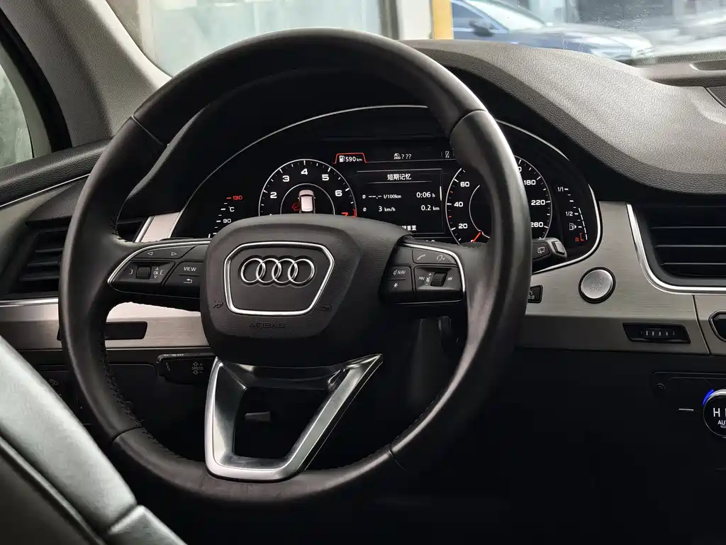 Audi Q7 2016 40 TFSI S line Sport